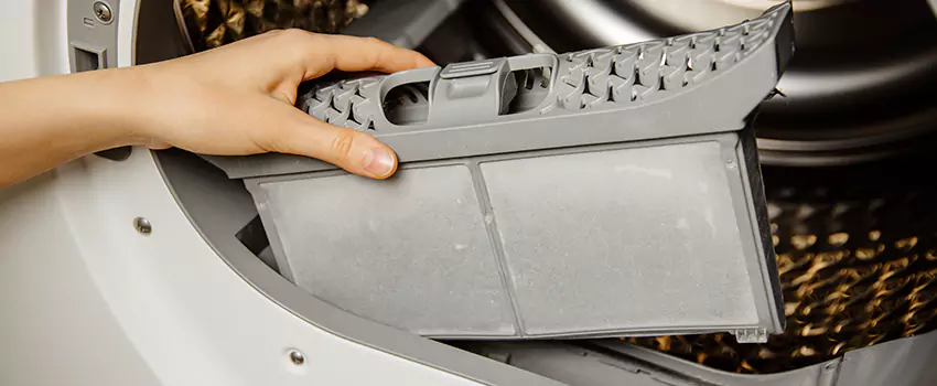 Signs Of A Clogged Dryer Lint Trap in Cornelius, North Carolina